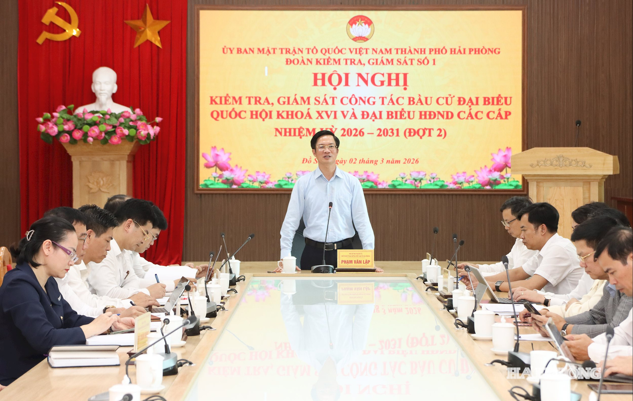 Đồng chí Phạm Văn Lập, Phó Bí thư Thành ủy, Chủ tịch Ủy ban MTTQ Việt Nam thành phố phát biểu kết luận cuộc làm việc tại phường Đồ Sơn