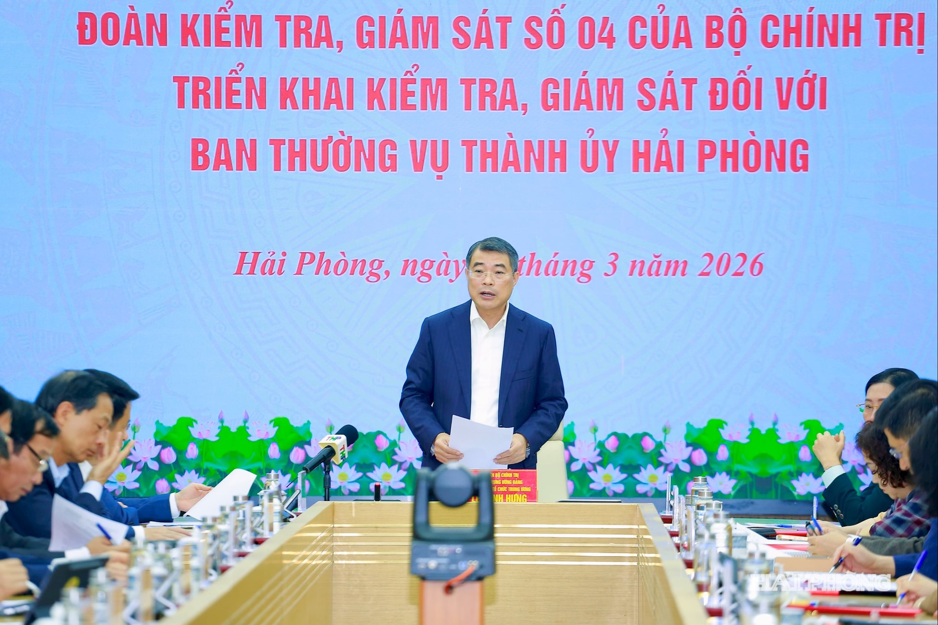 Đồng chí Lê Minh Hưng, Uỷ viên Bộ Chính trị, Bí thư Trung ương Đảng, Trưởng Ban Tổ chức Trung ương phát biểu tại cuộc làm việc với Ban Thường vụ Thành uỷ Hải Phòng