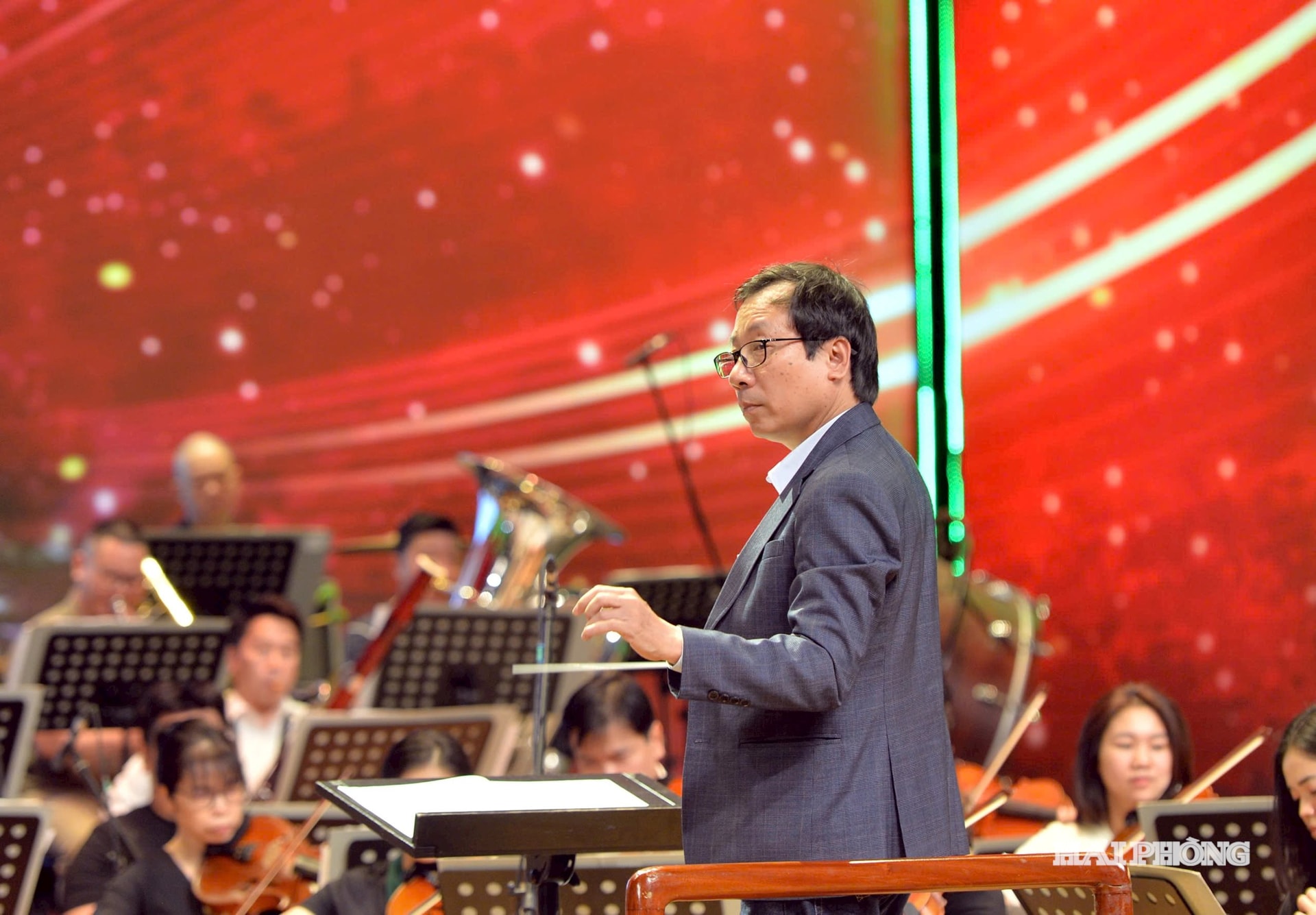 nhac- truong