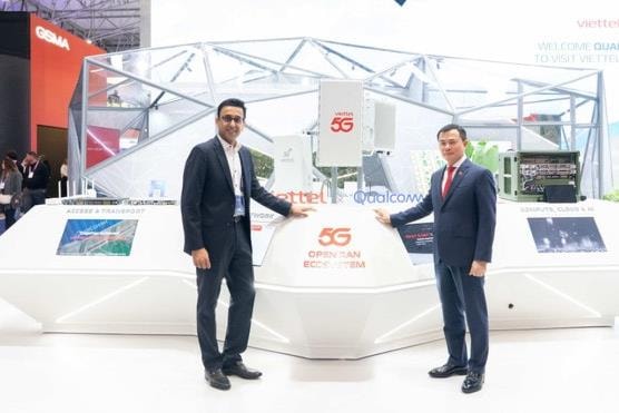 u-hanh-qualcomm-va-chu-tich-kiem-tong-giam-doc-viettel-tao-duc-thang-tai-khong-gian-cong-nghe-viettel-tai-mwc-barcelona-2026(1).jpg