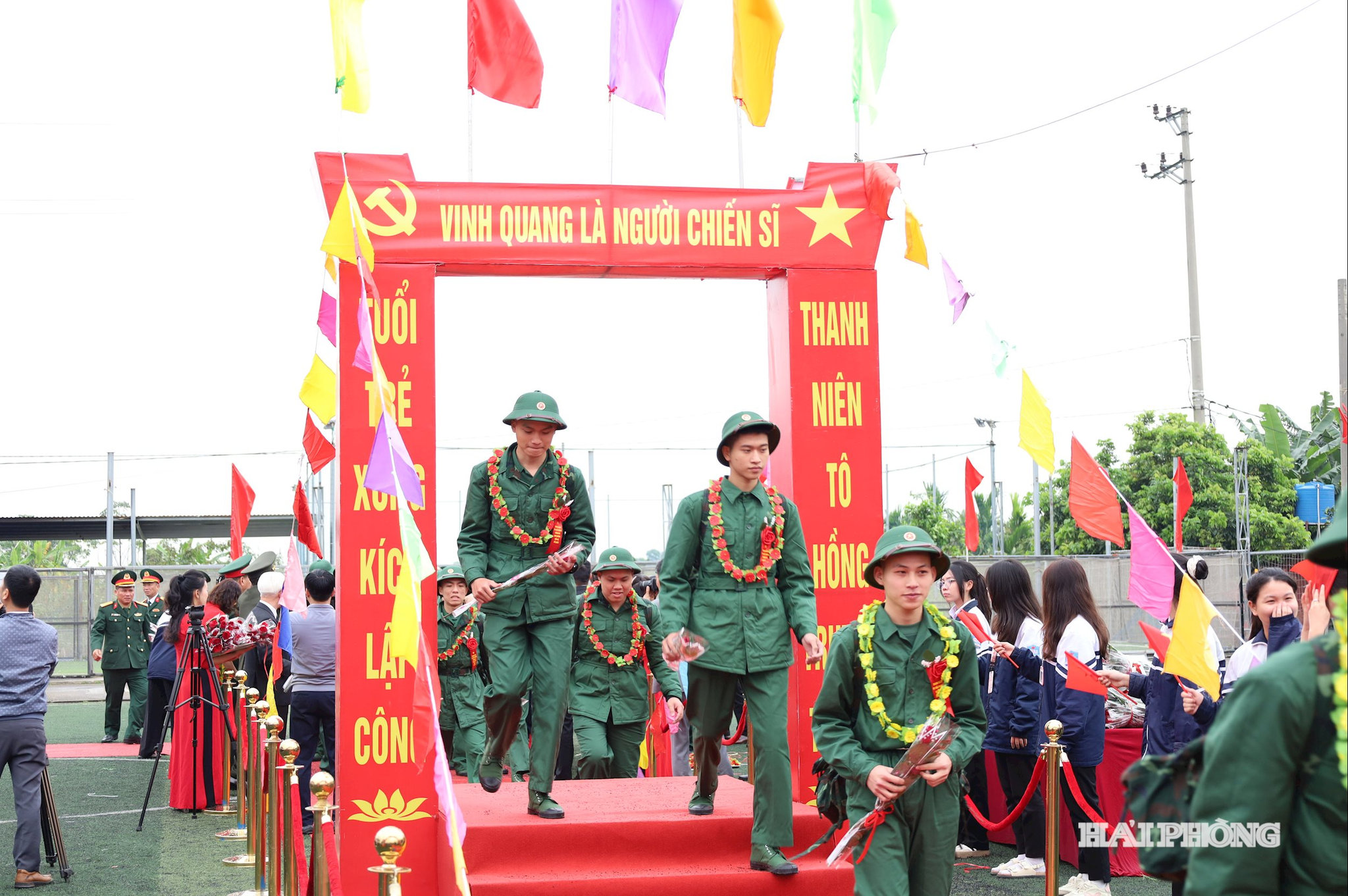 giao-quan-tien-lang.jpg