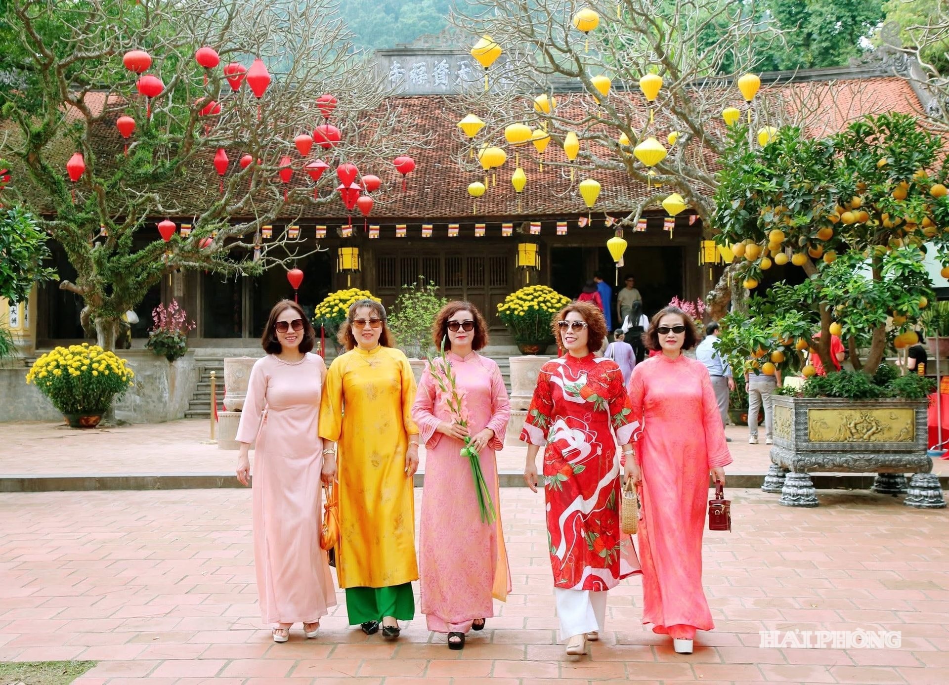 phu-nu-hai-phong.jpg