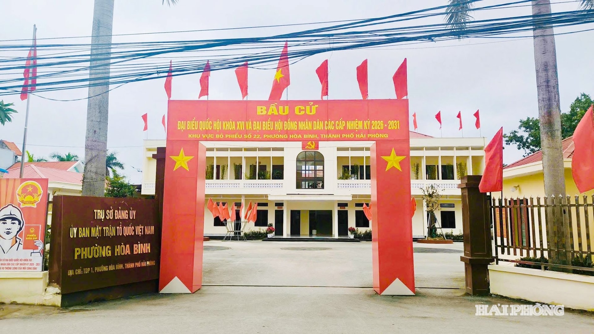 Nhờ tăng cường hướng dẫn, tập huấn kỹ lưỡng về bầu cử, đến nay, các tổ bầu cử của phường Hòa Bình sẵn sàng cho ngày hội lớn của toàn dân.
