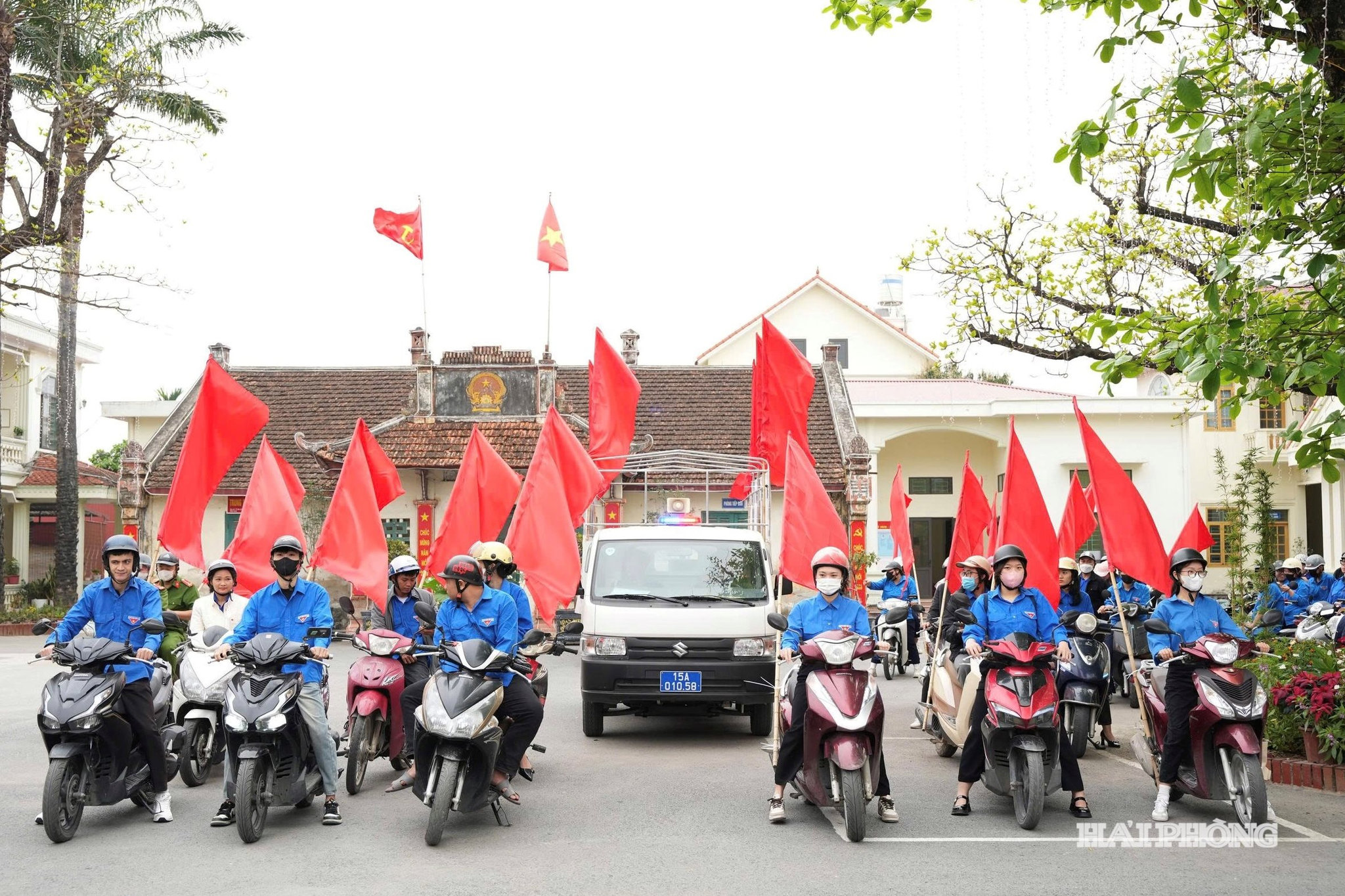 tuoi-tre-bau-cu6.jpg