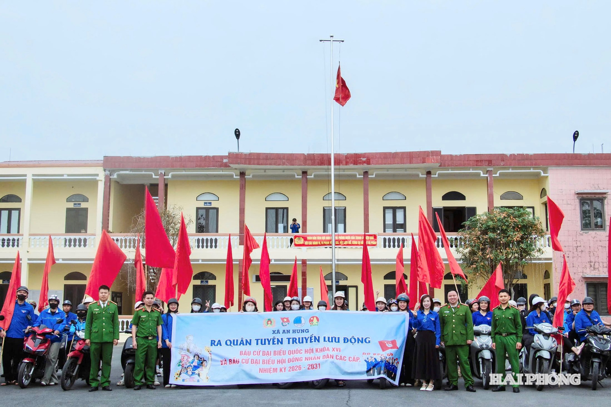 tuoi-tre-bau-cu8.jpg