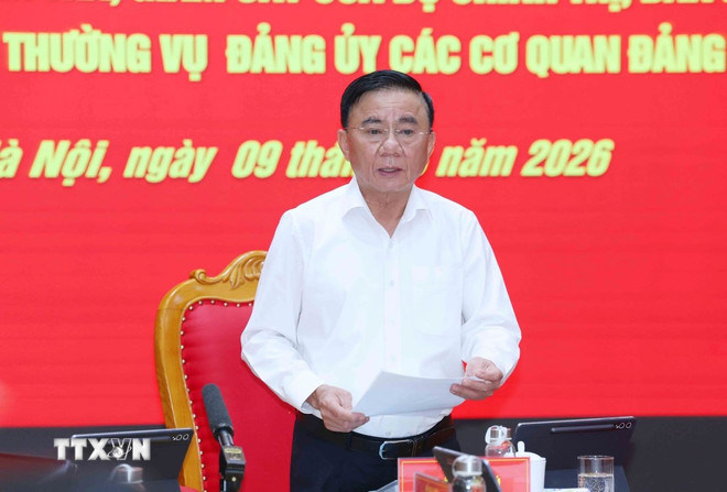 Đồng chí Trần Cẩm Tú, Ủy viên Bộ Chính trị, Thường trực Ban Bí thư, Bí thư Đảng ủy các cơ quan Đảng Trung ương phát biểu tại hội nghị. (Ảnh: Phương Hoa/TTXVN) ttxvn-cong-bo-quyet-dinh-kiem-tra-giam-sat-cua-bo-chinh-tri-ban-bi-thu-doi-voi-ban-thuong-vu-dang-uy-cac-co-quan-dang-trung-uong-0903-3.jpg