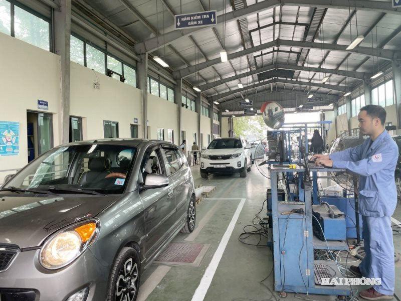 Từ tháng 3/2026, việc kiểm định khí thải ô tô sẽ được các trung tâm đăng kiểm thực hiện theo quy trình, phương pháp mới.