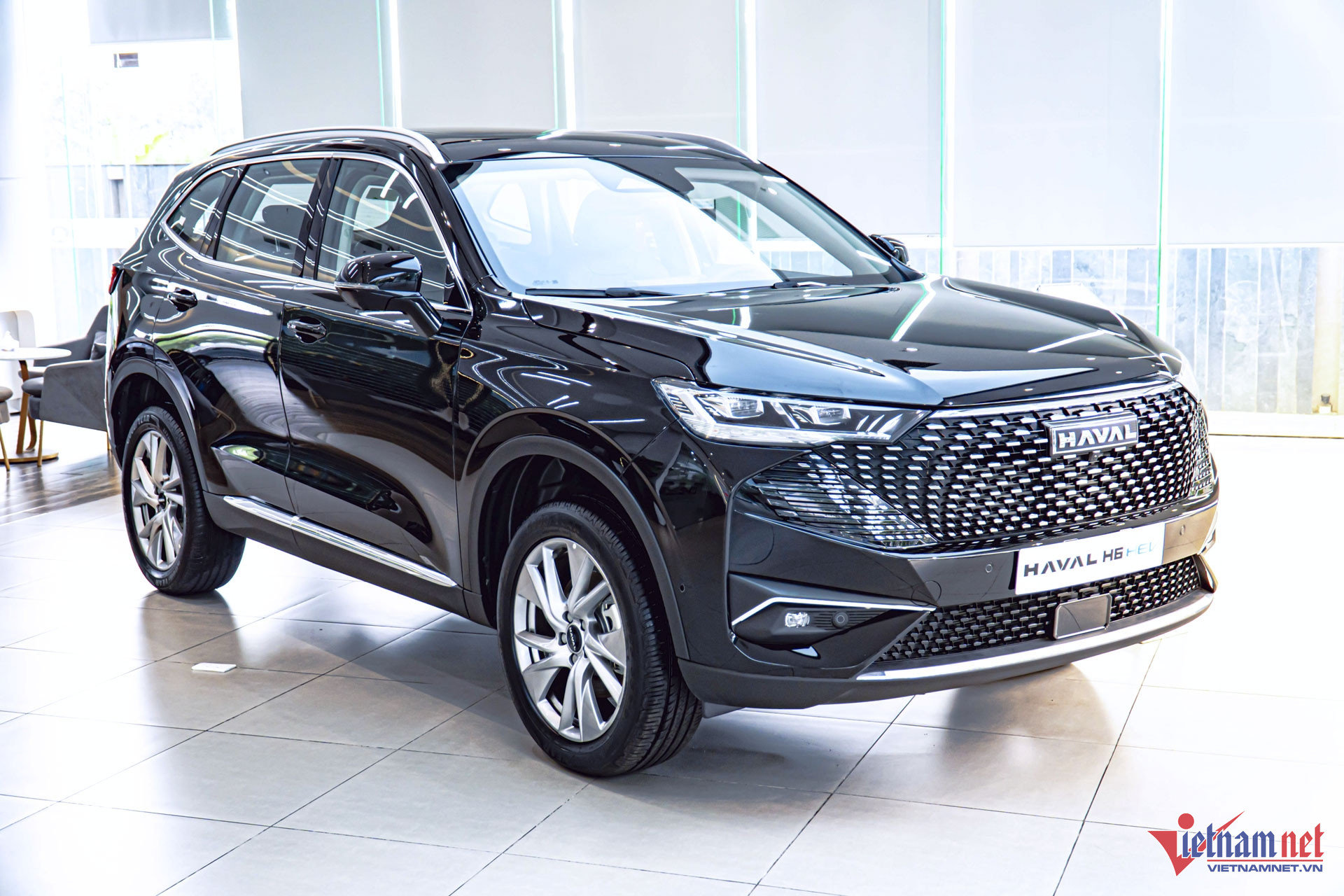 W-Haval H6 HEV.jpg