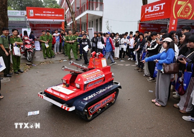 media.vietnamplus.vn-images-844553a97f8ee925fd59339c9fd220aa263f9dc575c29d831fc7b1a9f267f5b156c02f66b786eee5a5942afcc096ff45-_ttxvn-nghi-quyet-57-2.jpg