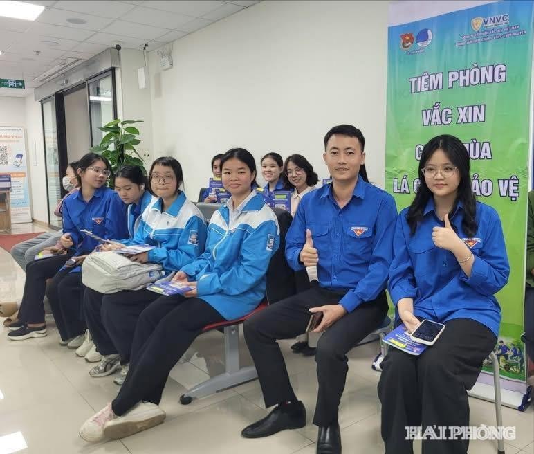 can-bo-doan4-7dd96ba4d94b723a07f6feb9c9578d52(1).jpg