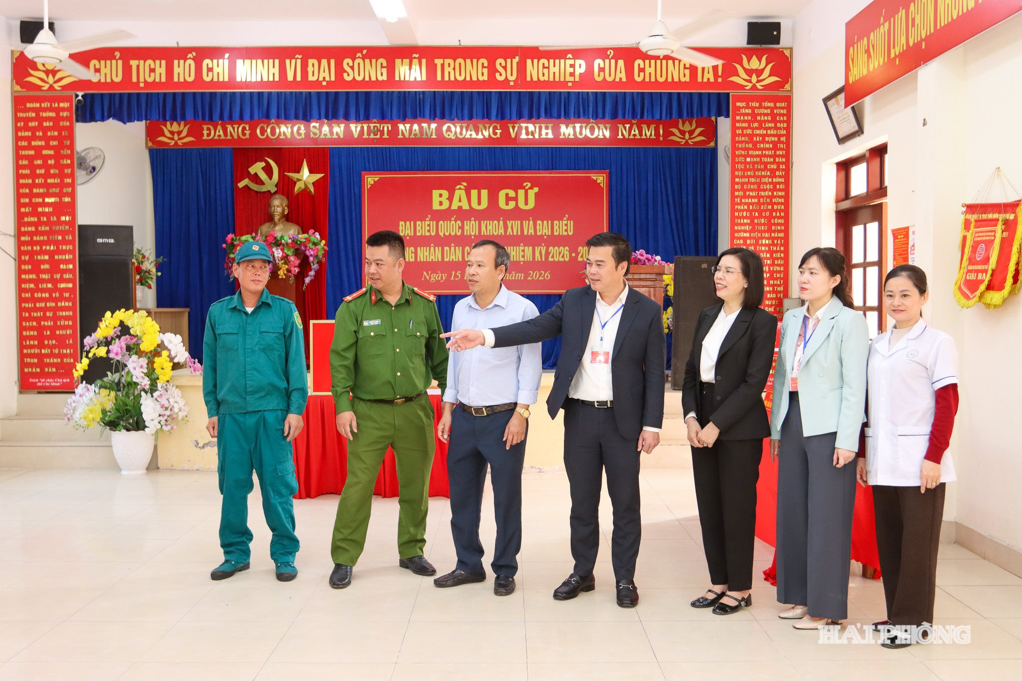 bau-cu-kien-hung-7.jpg