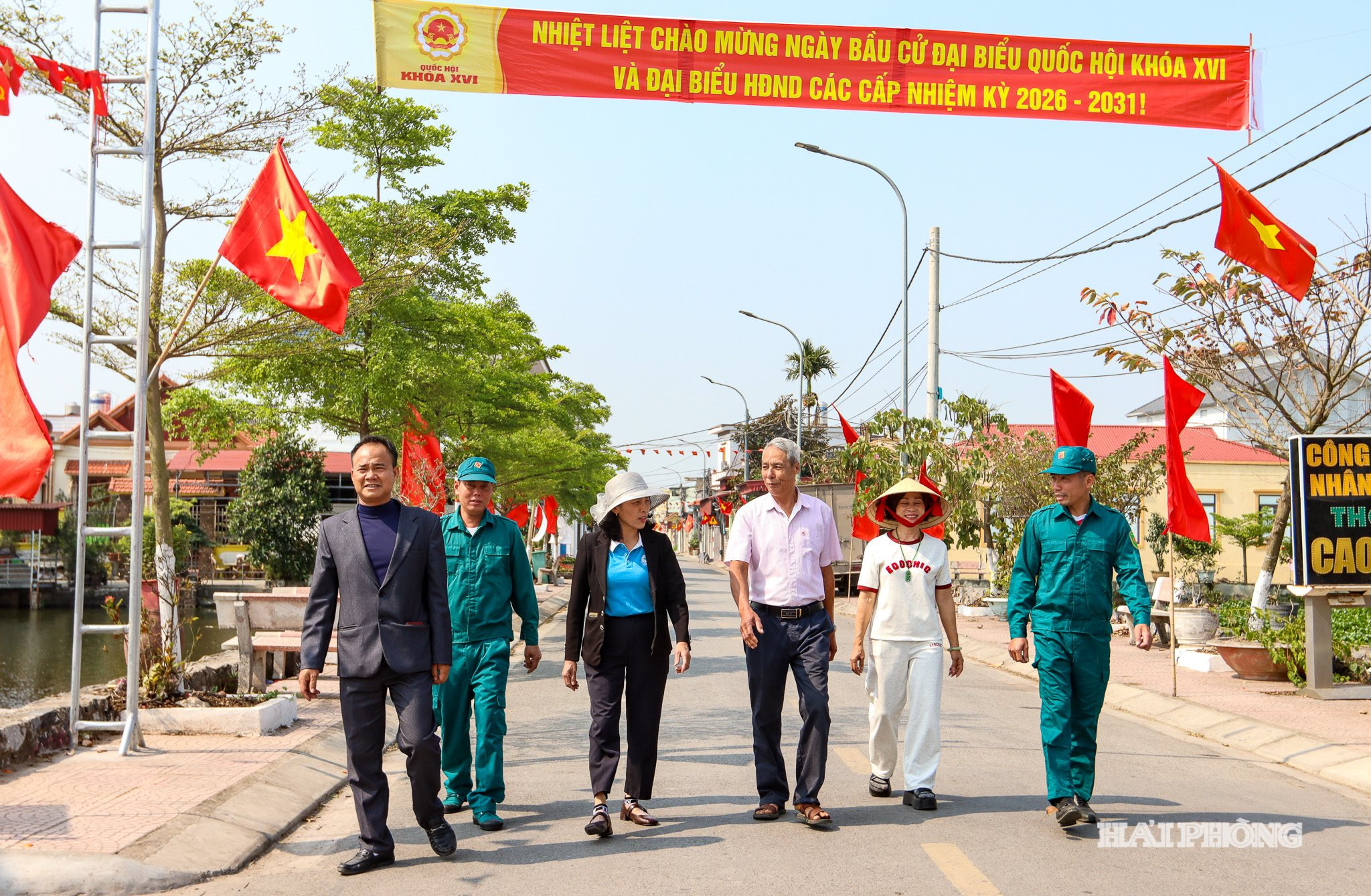 bau-cu-kien-hung-9.jpg
