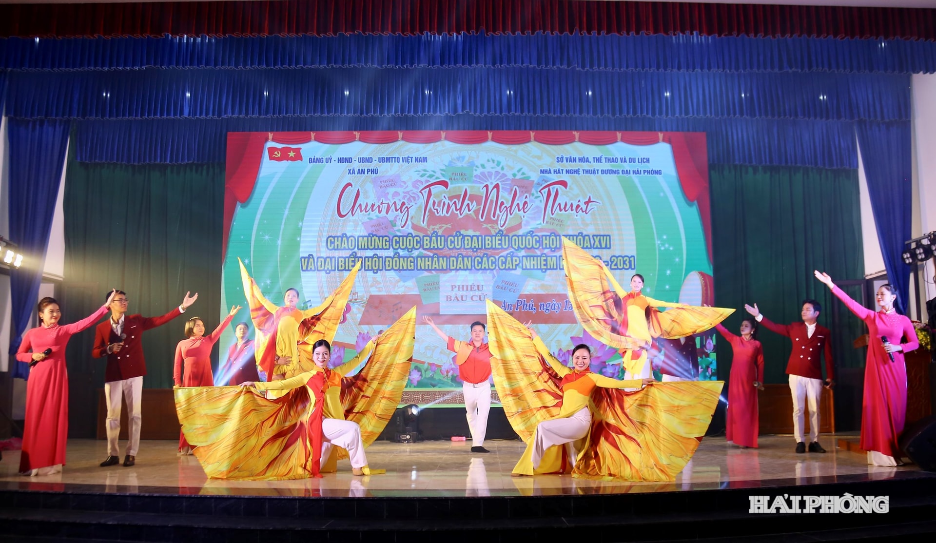 van-nghe-an-phu.jpg