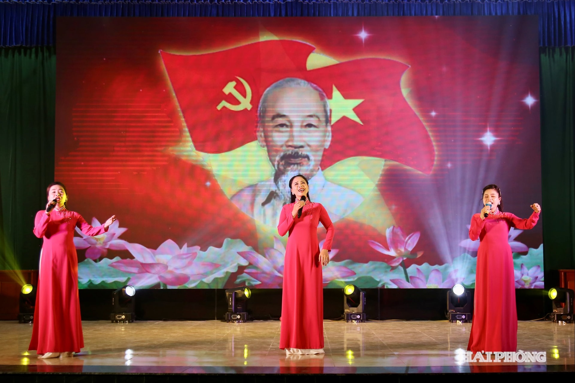 van-nghe-an-phu1.jpg
