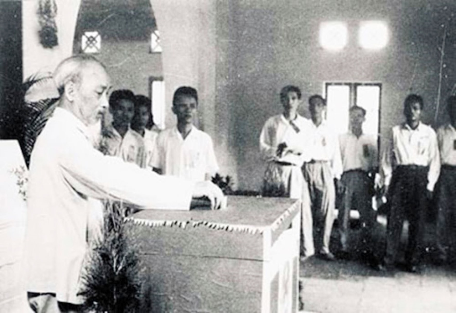 bac ho di bau cu