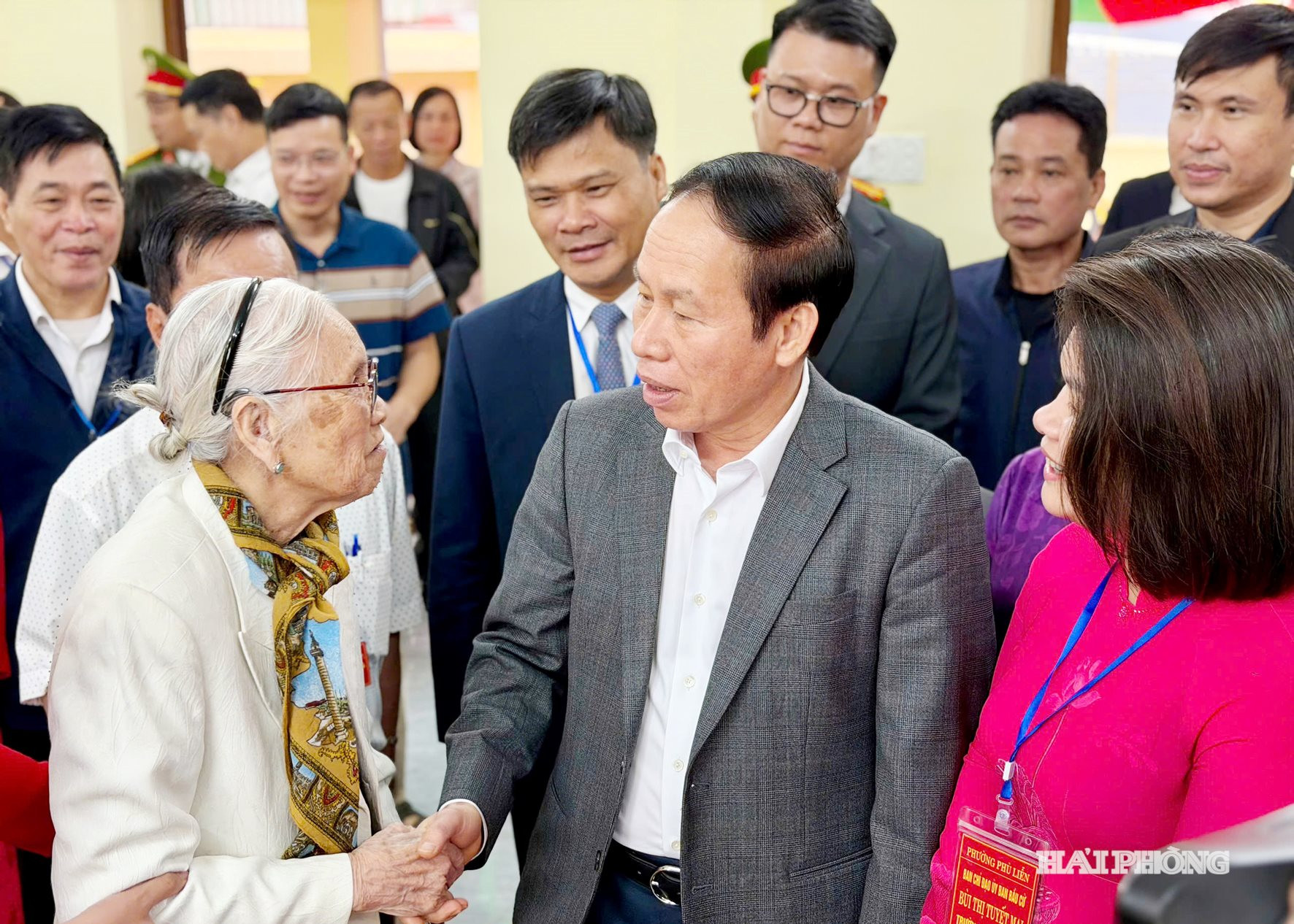 le tien chau kiem tra