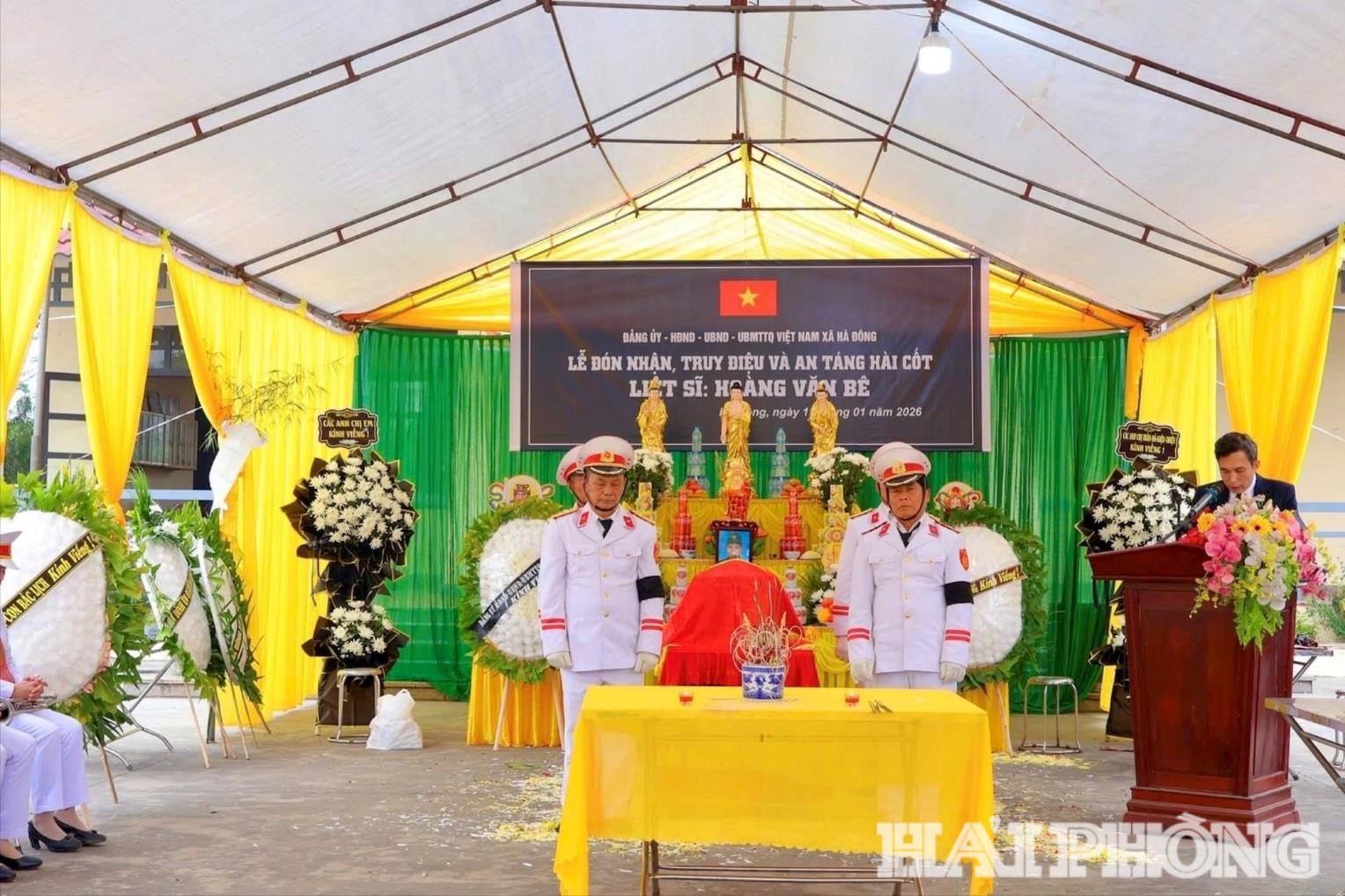 Lễ đón liệt sĩ tại xã Hà Đông diễn ra trang trọng.
