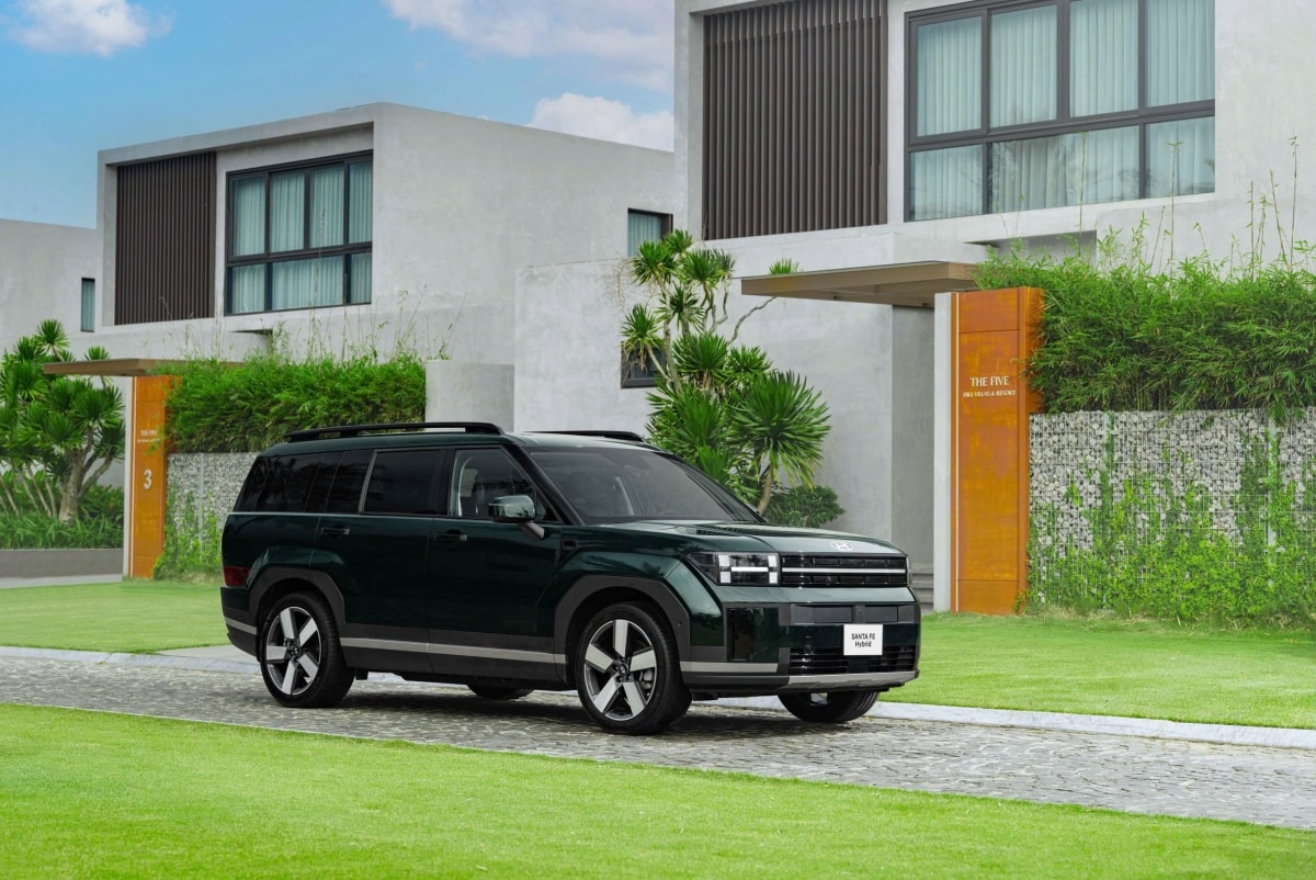 hyundai_santa_fe_hybrid_4.jpg