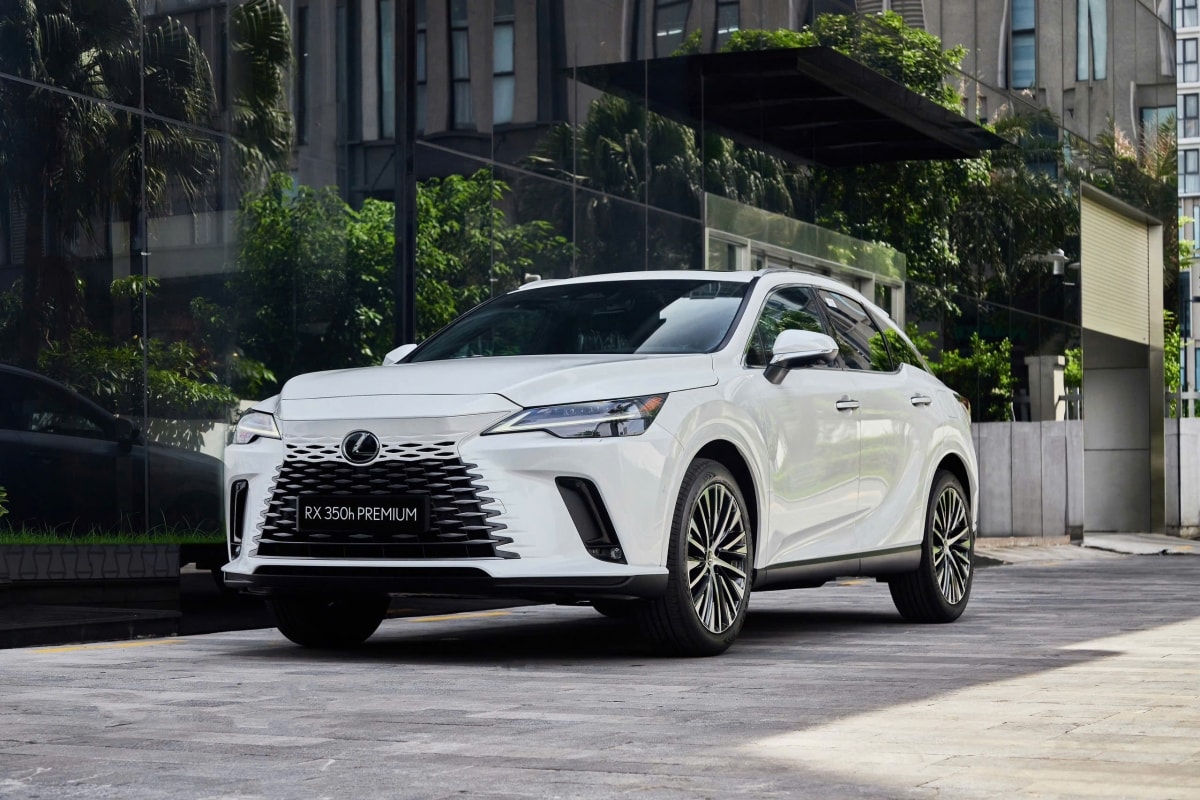 lexus.jpg