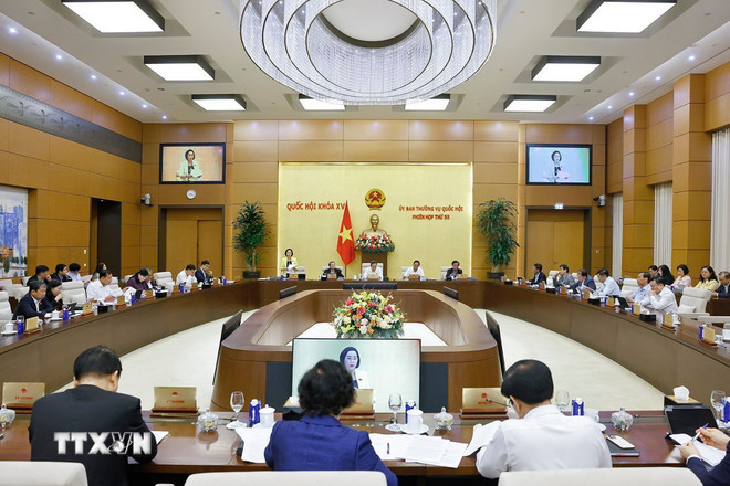 Quang cảnh phiên họp. (Ảnh: Doãn Tấn/TTXVN) ttxvn-1803-uy-ban-thuong-vu-quoc-hoi-4.jpg