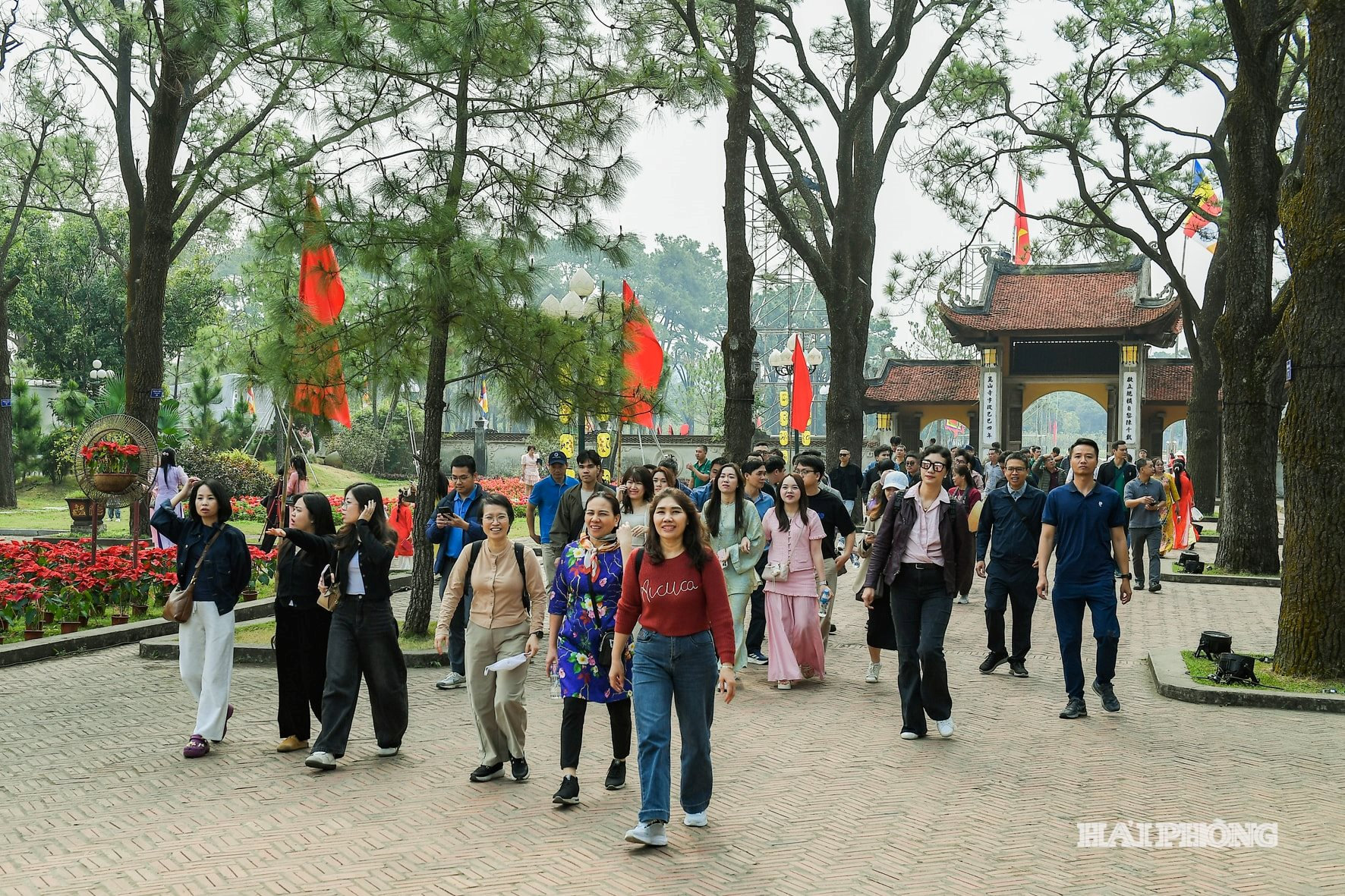 le-hoi-van-hoa.jpg