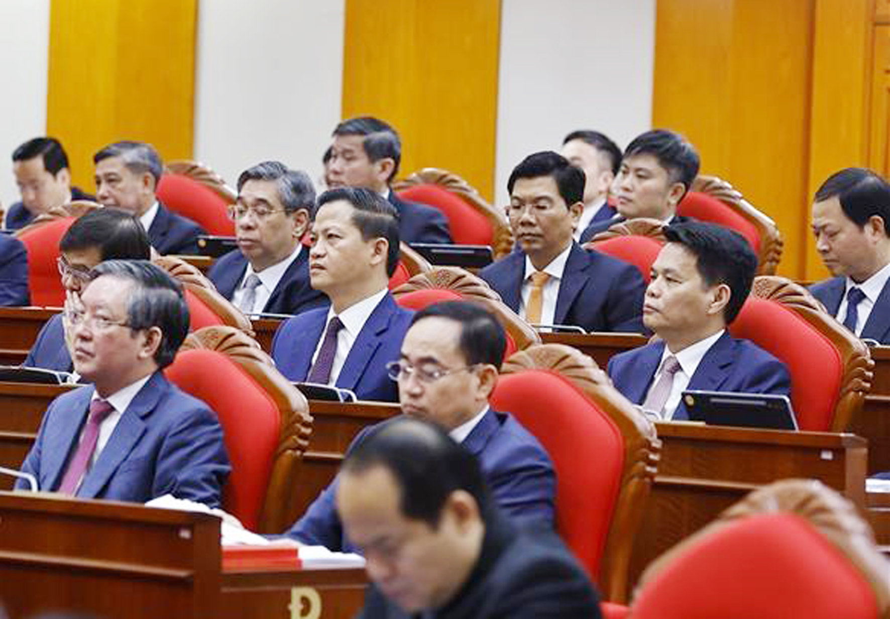bom nguyen tu 1