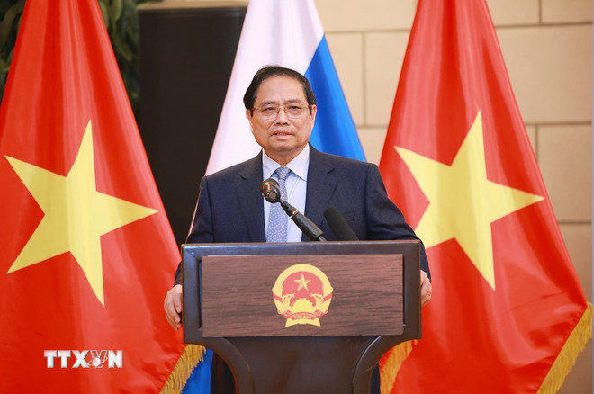 Thủ tướng Phạm Minh Chính phát biểu tại cuộc gặp cán bộ, nhân viên Đại sứ quán và cộng đồng người Việt Nam tại Liên bang Nga. (Ảnh: Dương Giang/TTXVN) ttxvn-thu-tuong-gap-can-bo-dai-su-quan-viet-nam-tai-lien-bang-nga-8656721-2.jpg