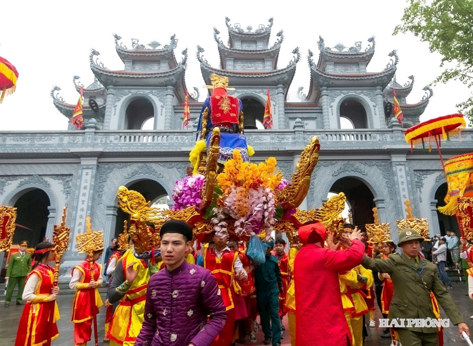 den-tranh1.jpg