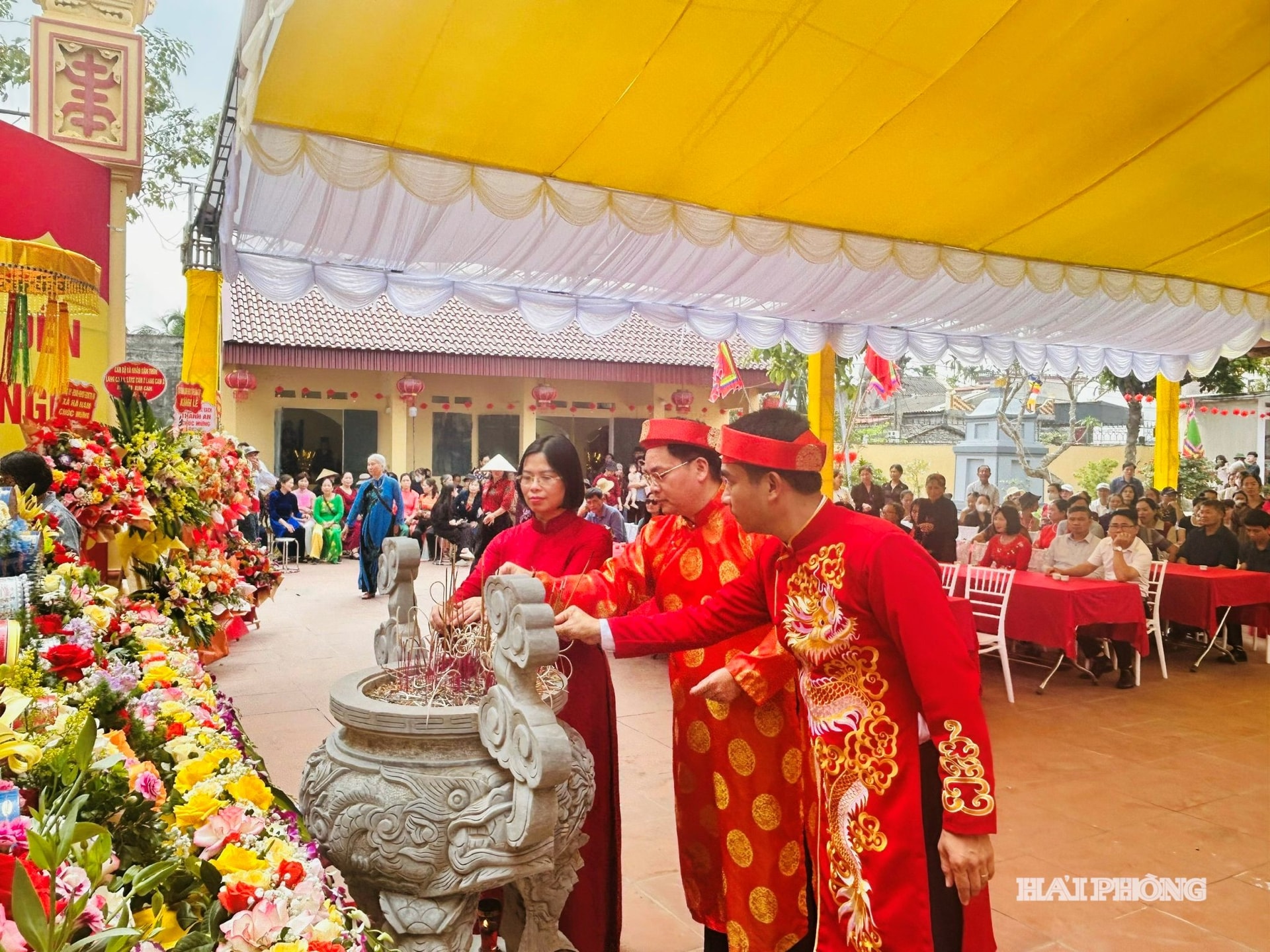 ngoc-hoa-1.jpg