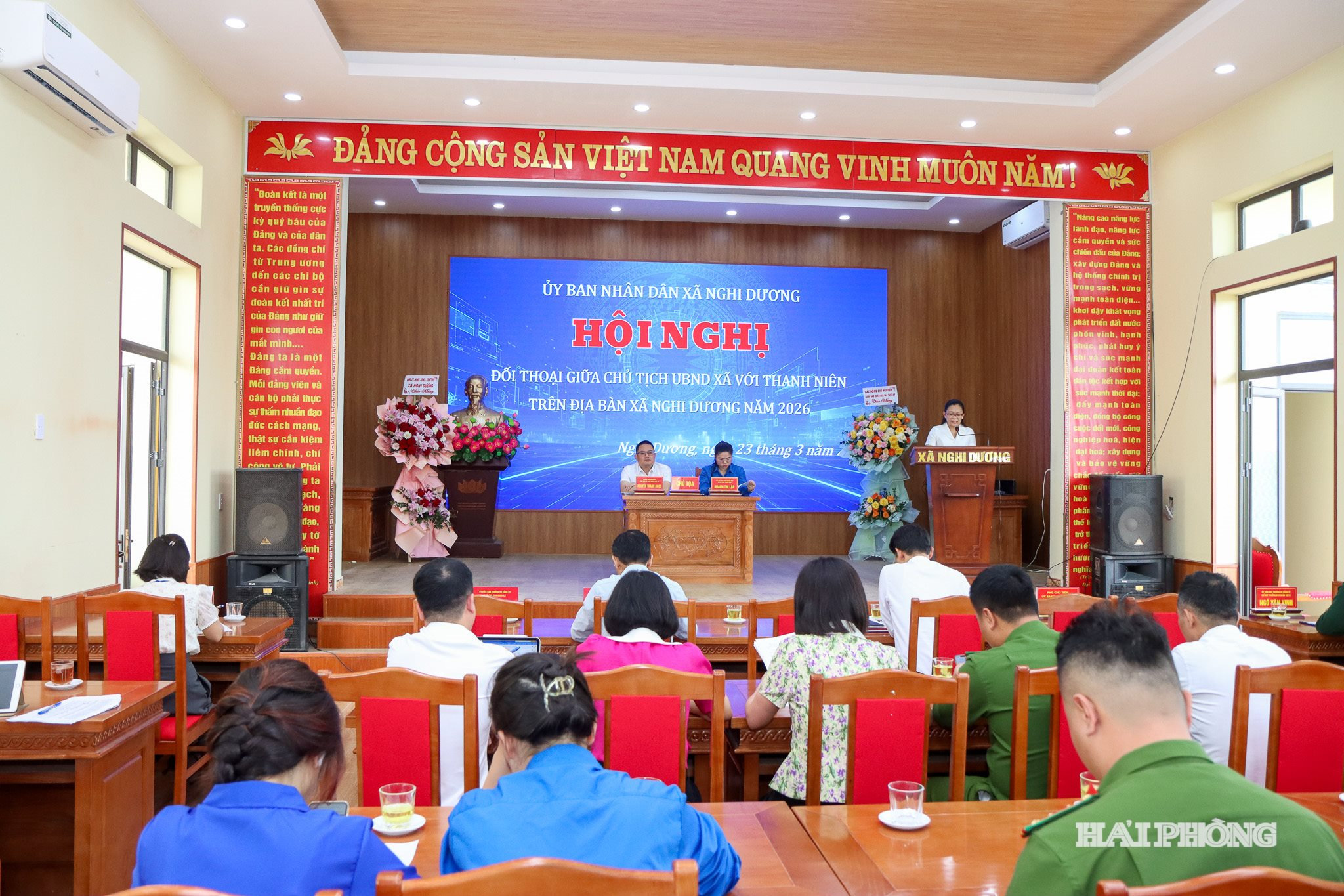 Quang cảnh hội nghị