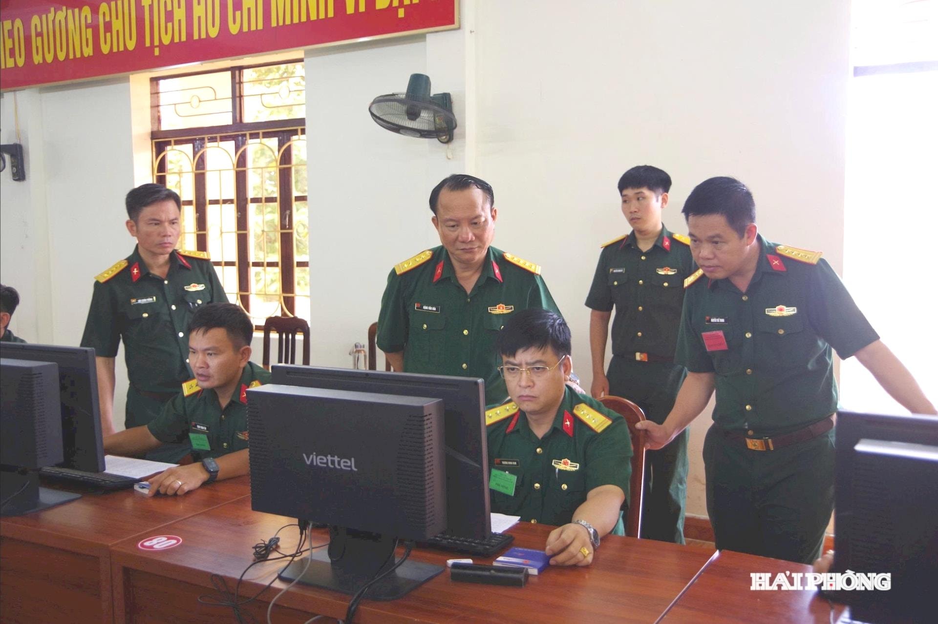 hoi-thi.jpg
