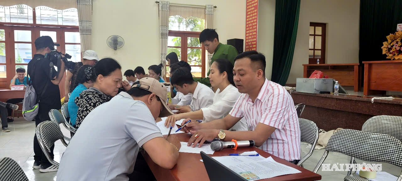 kcn ngu phuc (1)