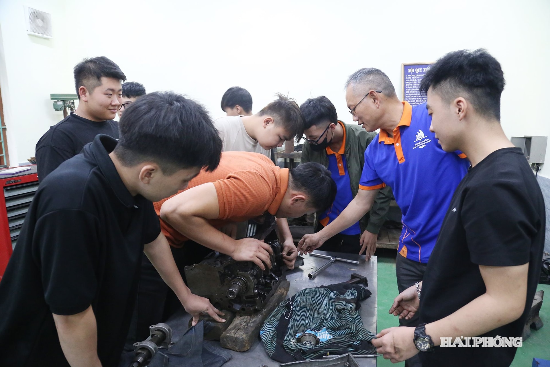 nha-giao-day-nghe.jpg