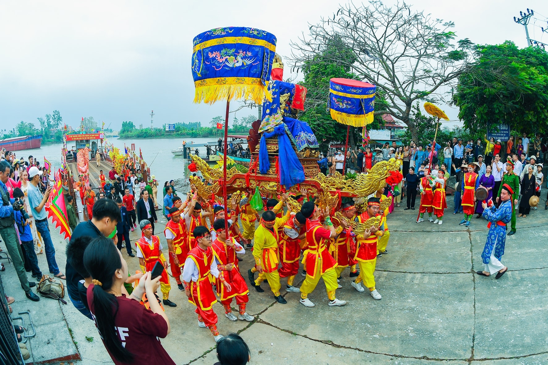 den-tranh-37-.jpg