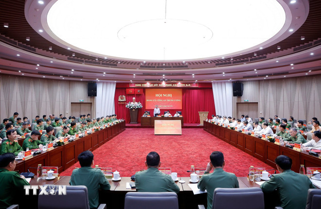 Toàn cảnh hội nghị. (Ảnh: Thống Nhất/TTXVN) ttxvn-tong-bi-thu-to-lam-du-hoi-nghi-dang-uy-cong-an-trung-uong-5.jpg