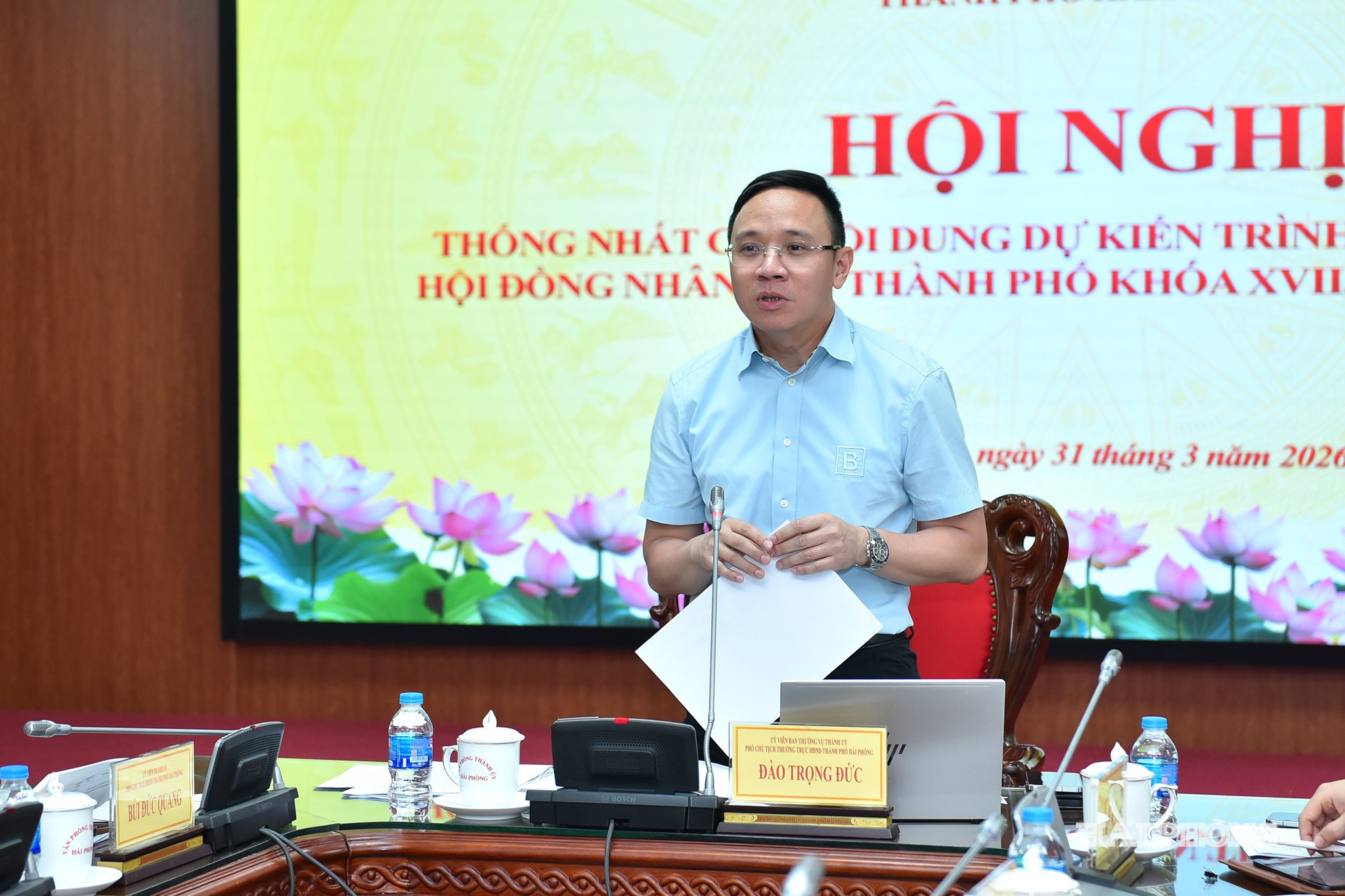 Đồng chí Đào Trọng Đức, Ủy viên Ban Thường vụ Thành ủy, Phó Chủ tịch Thường trực HĐND thành phố phát biểu kết luận hội nghị.