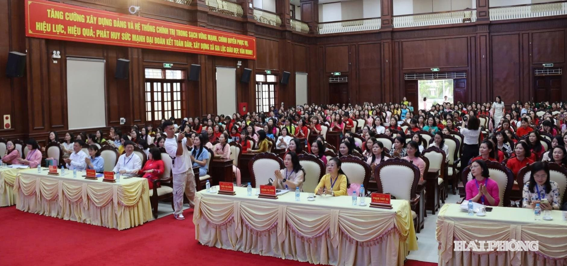 hoi-thi-giao-vien-gioi-1-.jpg