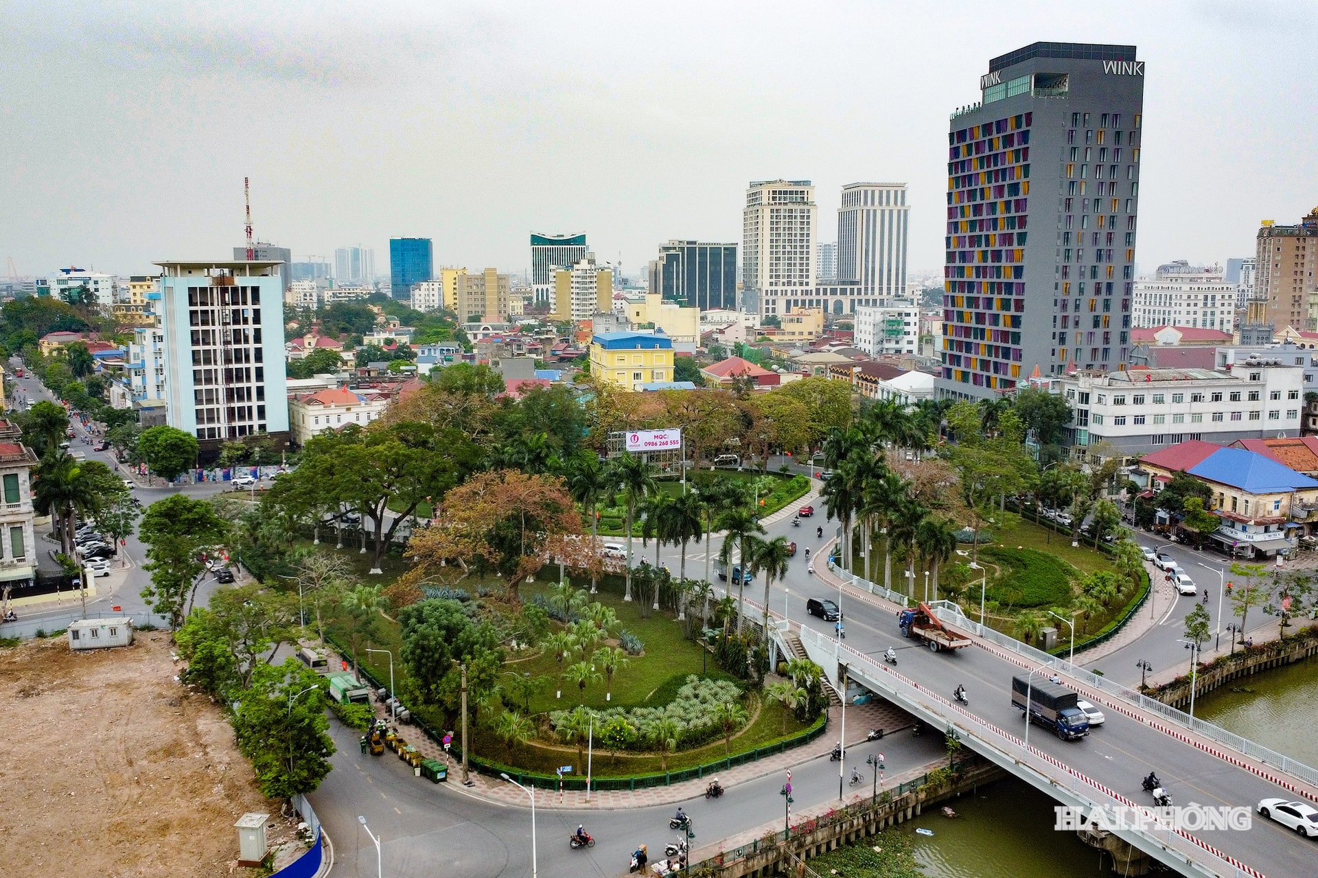 Đây là loài cây chịu hạn tốt, có khả năng sinh trưởng và phát triển được trong điều kiện thời tiết khắc nghiệt.