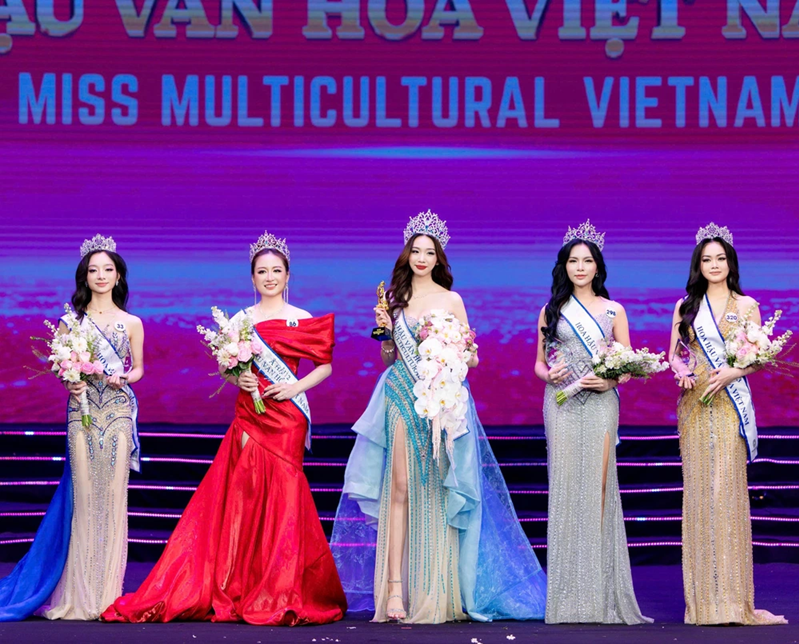 hoa-hau-van-hoa-viet-nam-2026.png