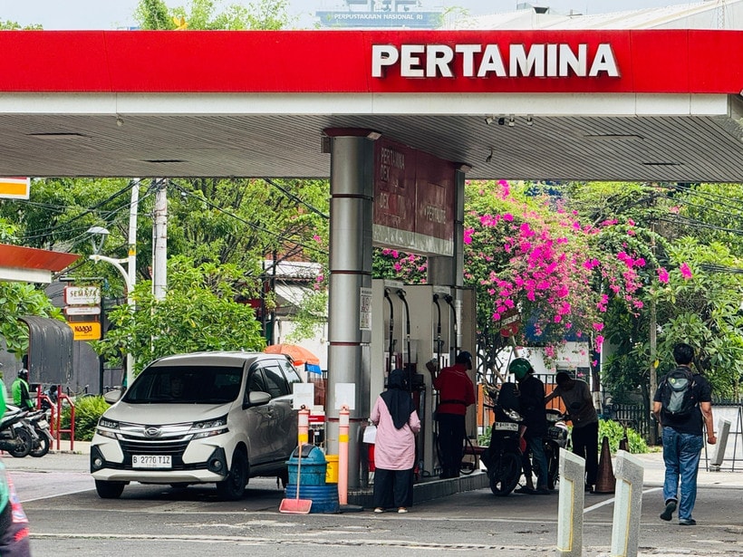 indonesia-tram-xang.jpg