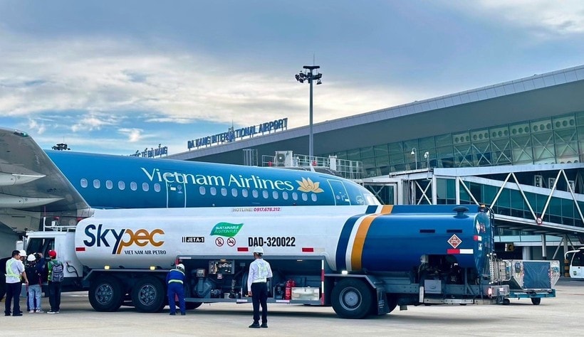 may-bay-vietnam-airlines-0604.jpg