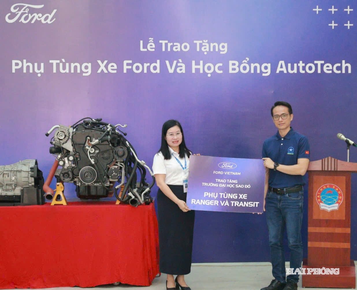 Sao Do University students receive scholarships and internships within the Ford system.