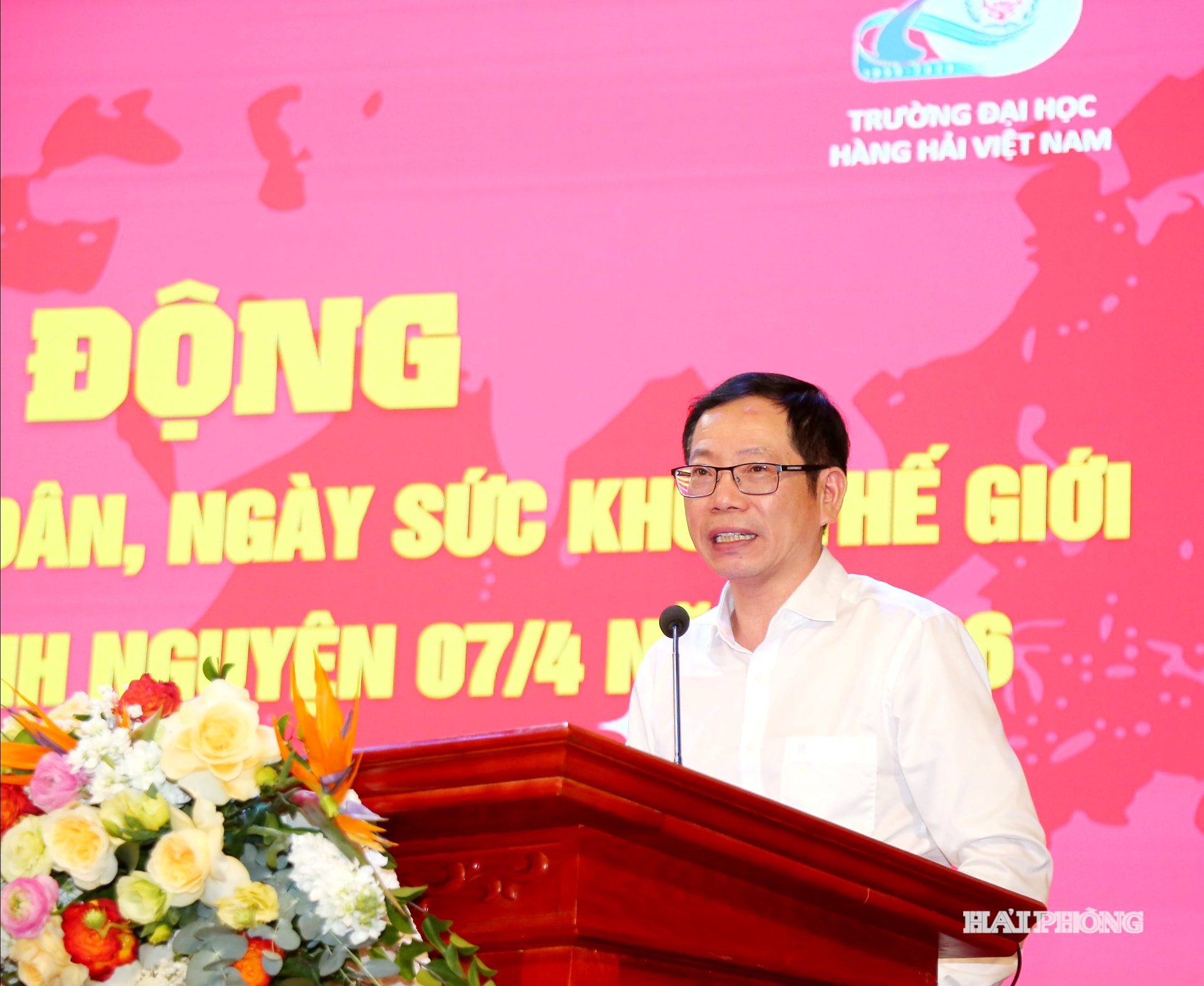 Đồng chí Vũ Tiến Phụng, Phó chủ tịch UBND thành phố phát biểu