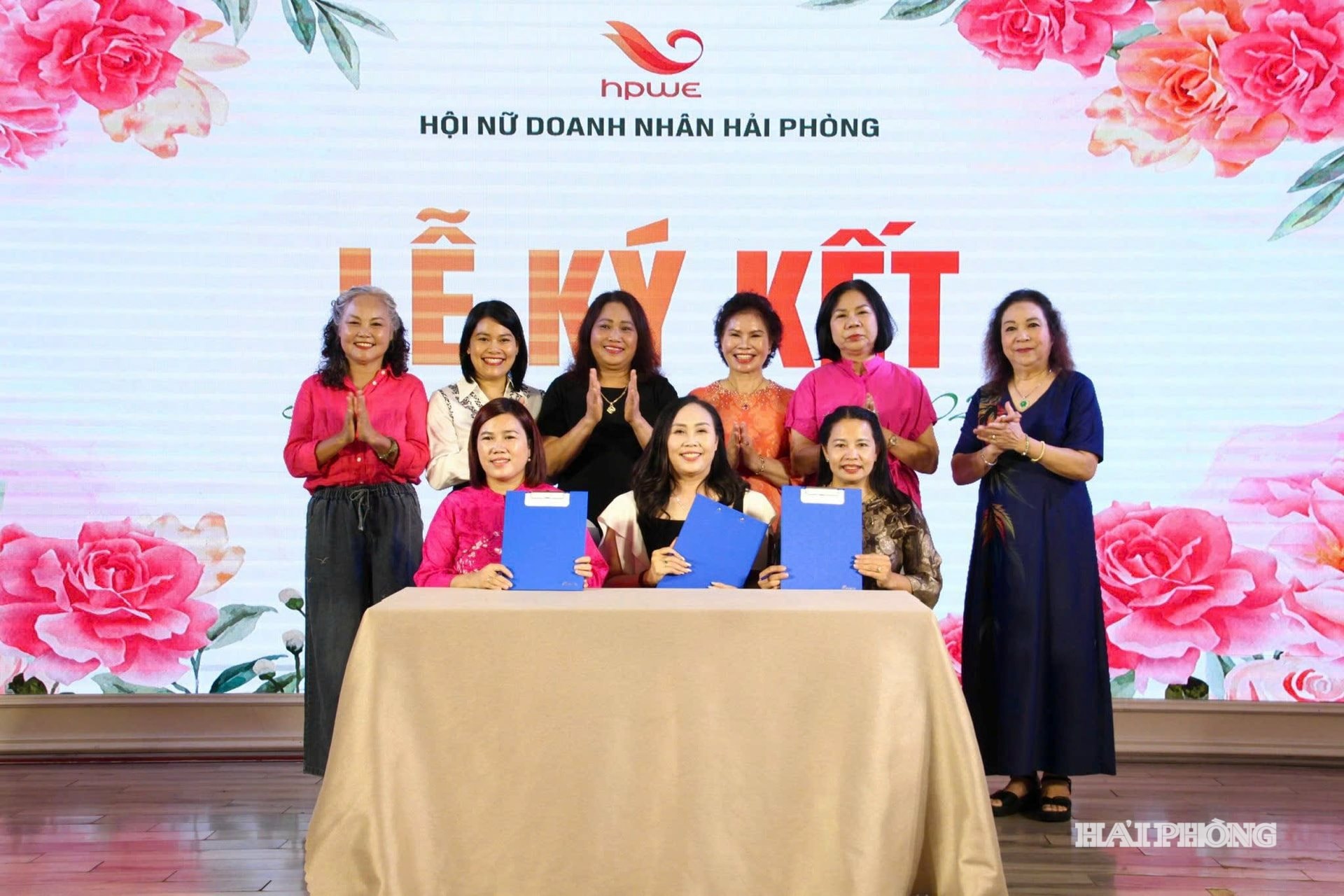 hoi-nu-doanh-nhan.jpg