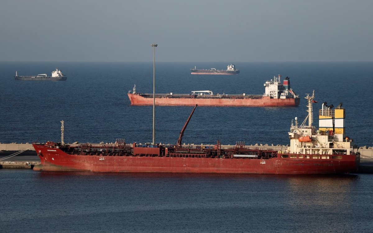 tau-eo-bien-hormuz.jpg