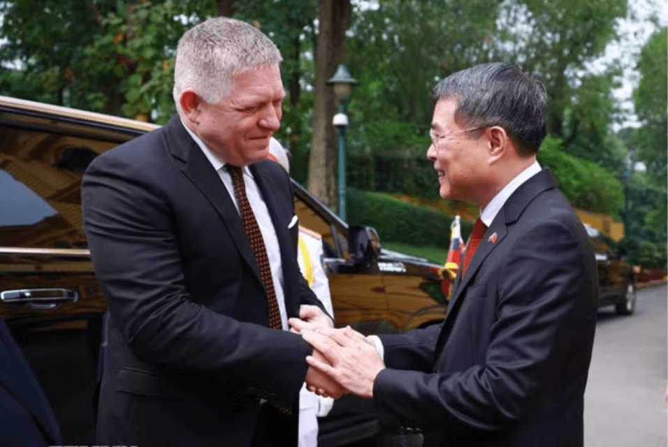 thu-tuong-le-minh-hung-don-thu-tuong-slovakia.png