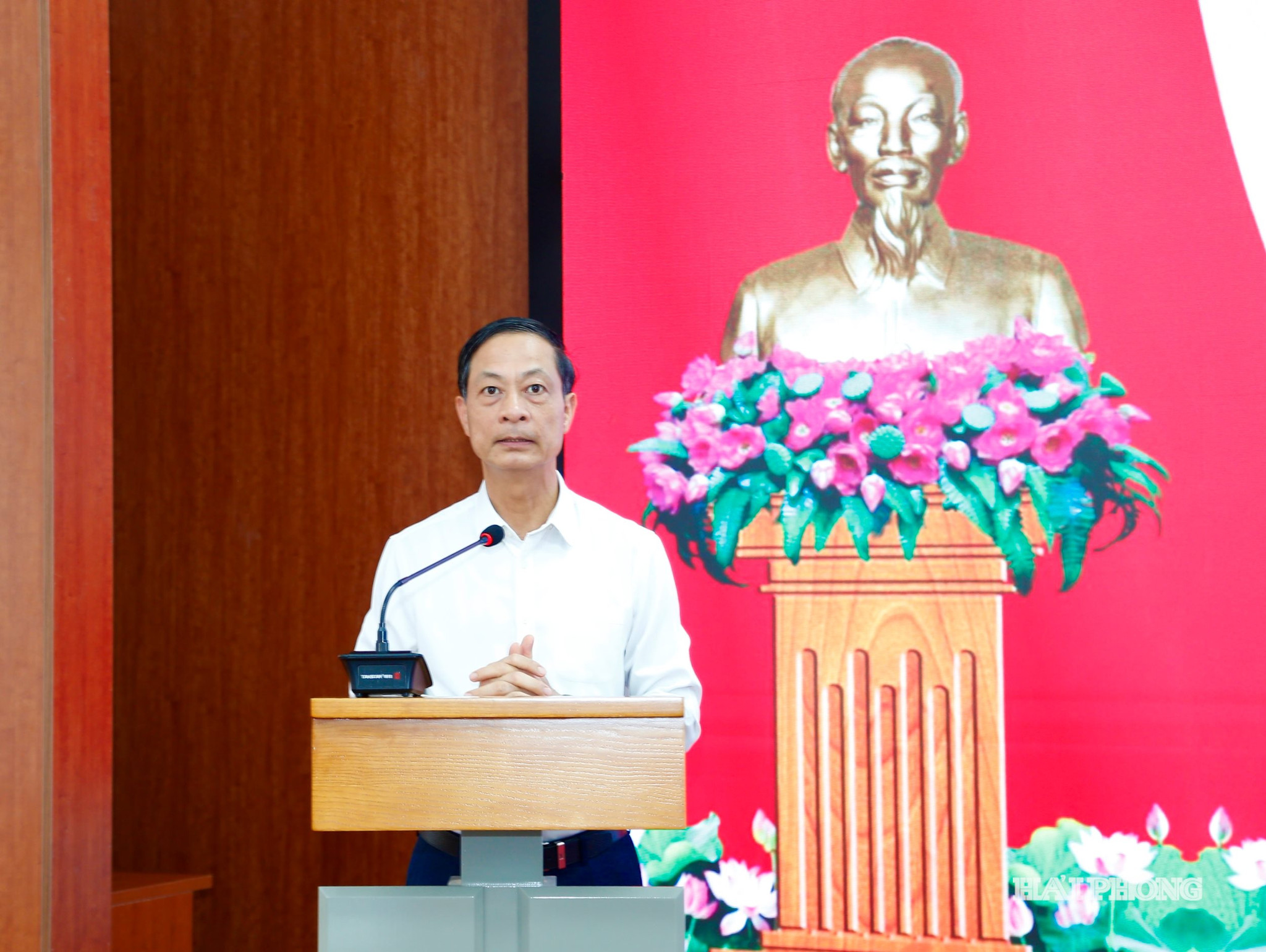 Đồng chí Đỗ Mạnh Hiến, Phó bí thư Thường trực Thành ủy phát biểu chỉ đạo tại hội nghị.