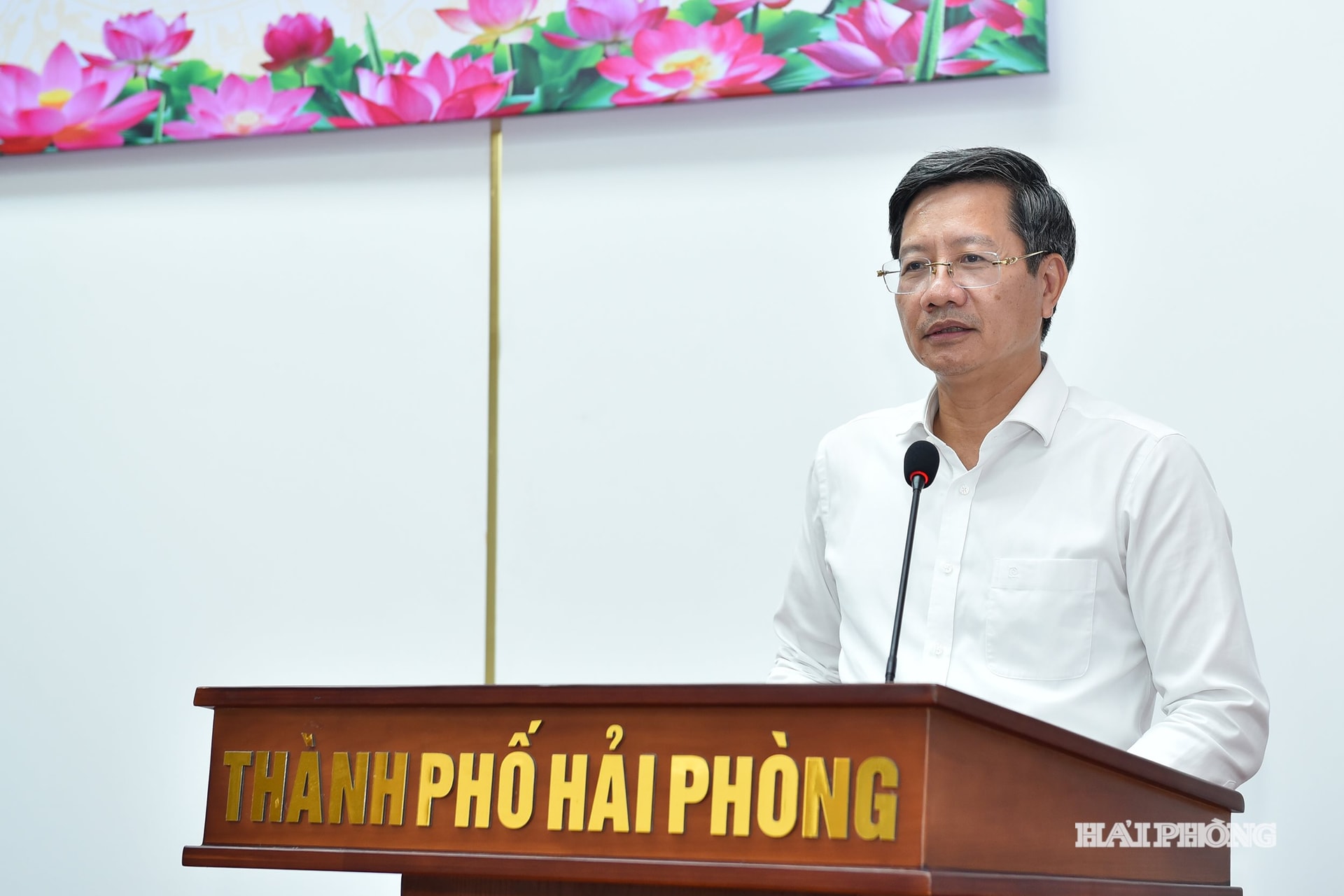 Đồng chí Lê Anh Quân, Phó Chủ tịch Thường trực UBND thành phố phát biểu chỉ đạo tại hội nghị.