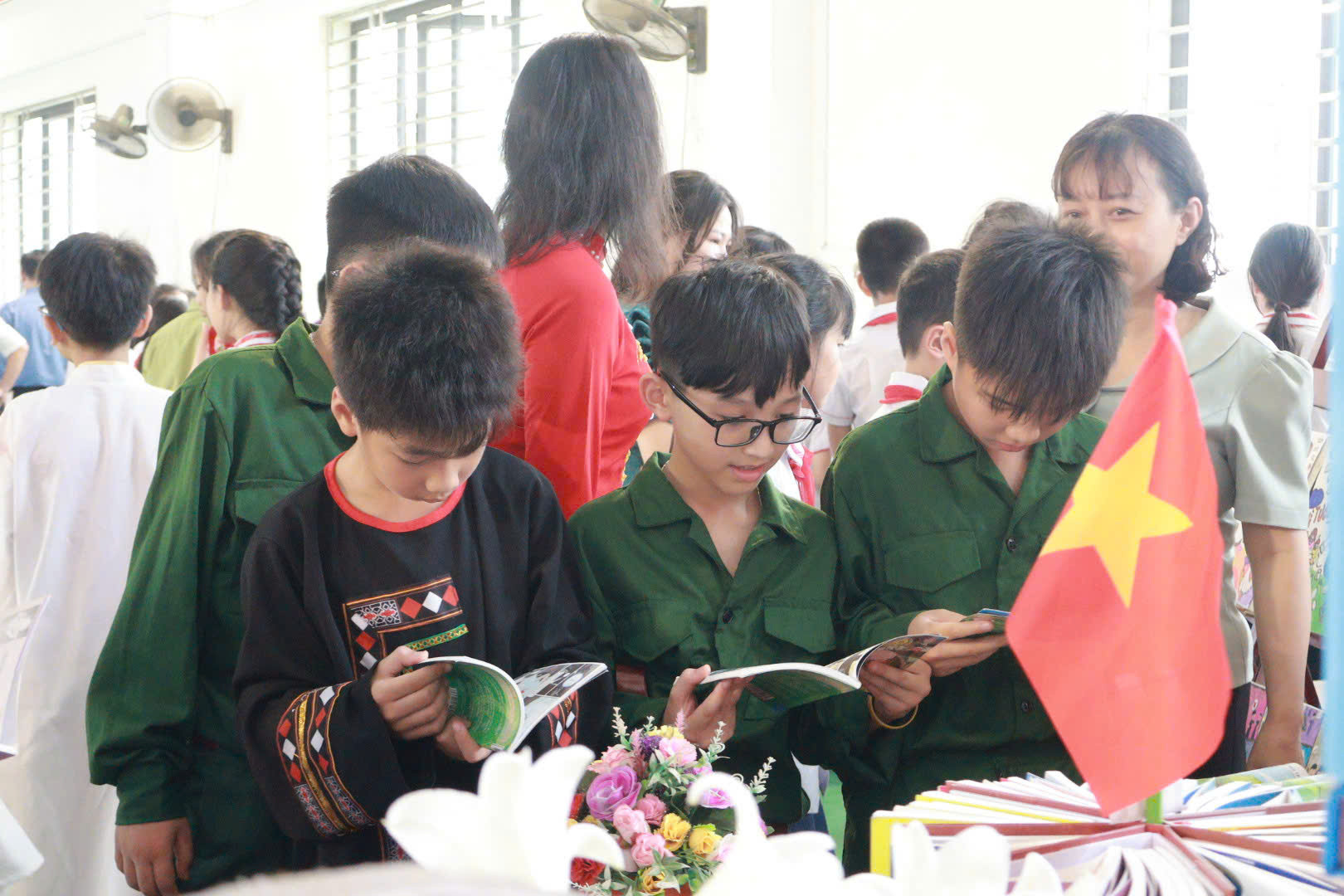 ngay-sach-viet-nam-3a83ef00b0c313776a5b1678dfb215c3.jpg