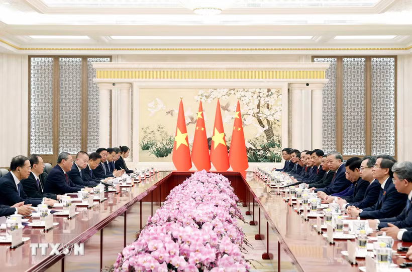 tong-bi-thu-hoi-kien-thu-tuong.png